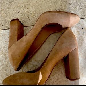 Sam Edelman Beige Almond Toe Pumps!